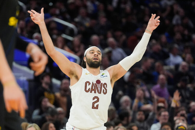 Max Strus ices Cavaliers' 118-111 win vs. Warriors